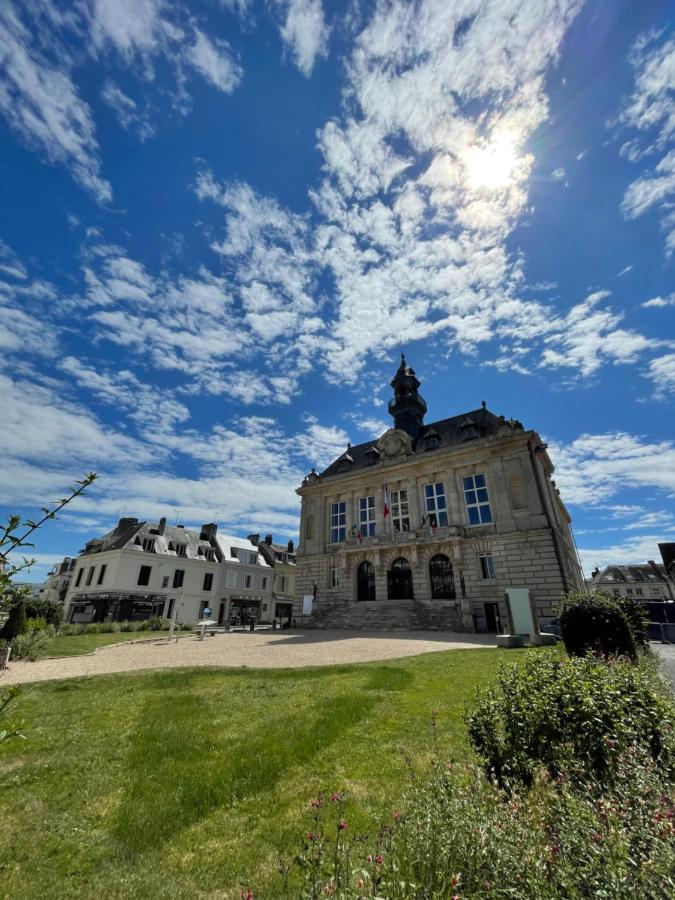 Jolie Duplex Central Climatise Vernon  Bagian luar foto